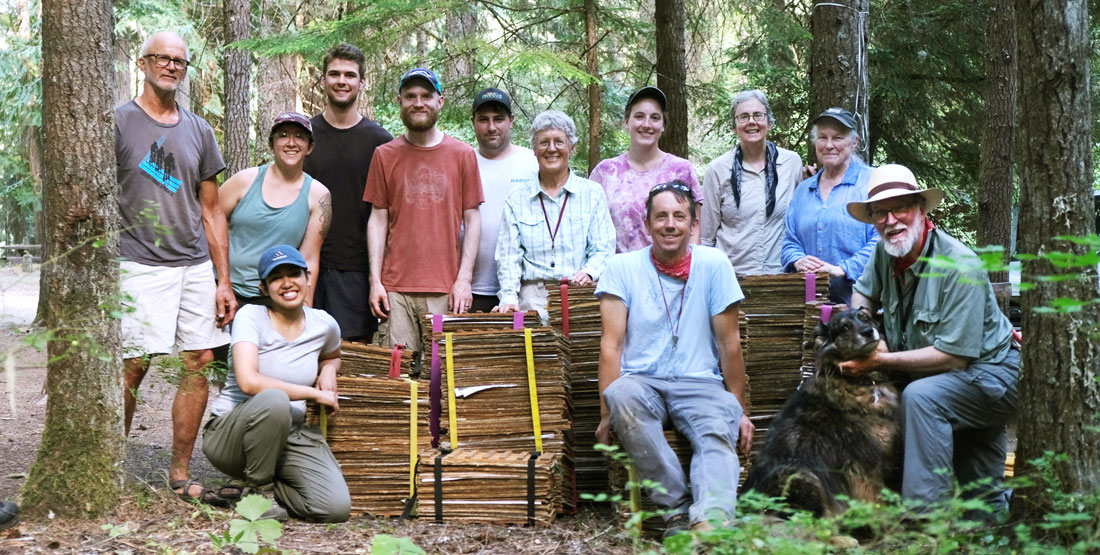 2021 Burke Museum Herbarium Foray attendees in a group photo in the forest